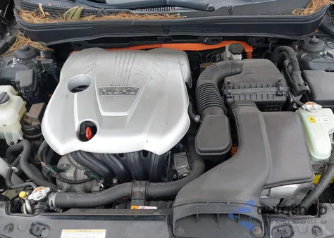 2015 Hyundai Sonata Hybrid Limited z USA, uszkodzony, nr VIN KMHEC4A47FA130944